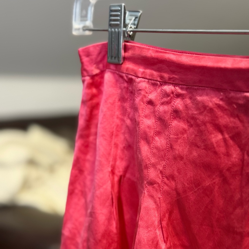 Kenneth Cole New York Pink Pleated Silk Skirt | US 4 - Picture 4 of 7